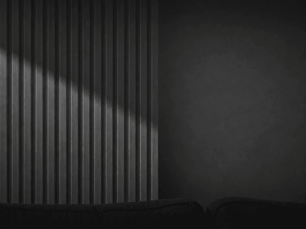 dark back image